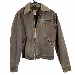 carhartt brown zip up jacket  Size: S